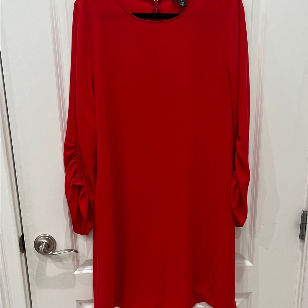 Halogen Vibrant Red Long Sleeve Dress
Pit to pit 22”
Length 38”